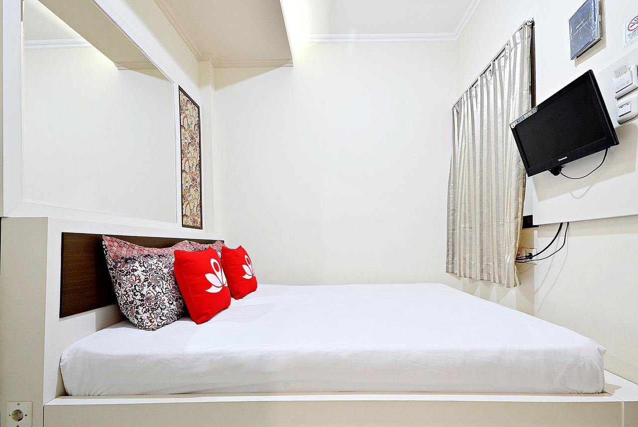 Zen Rooms Cideng Barat Jacarta Exterior foto